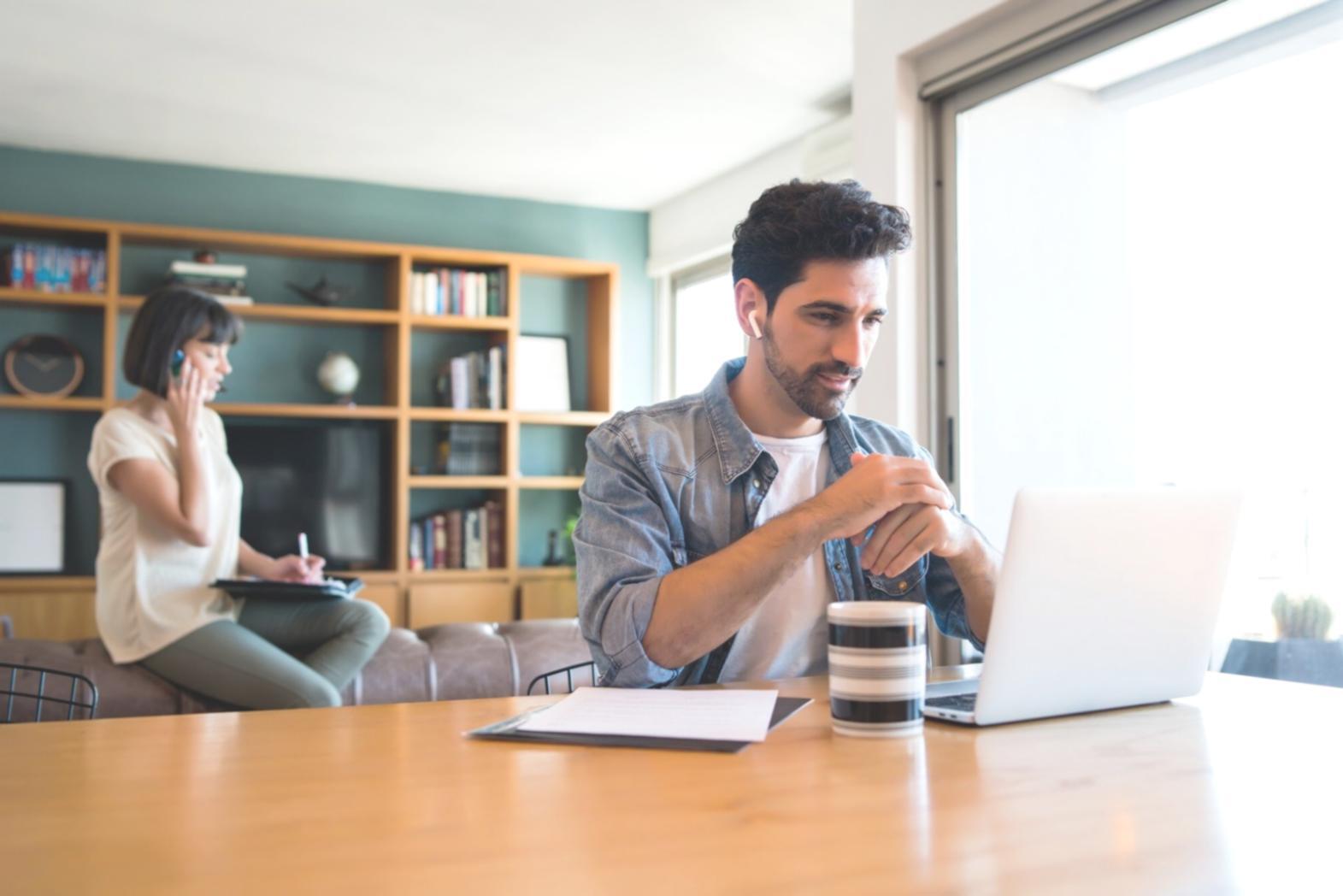 Sesión de formación financiera en pyravolent