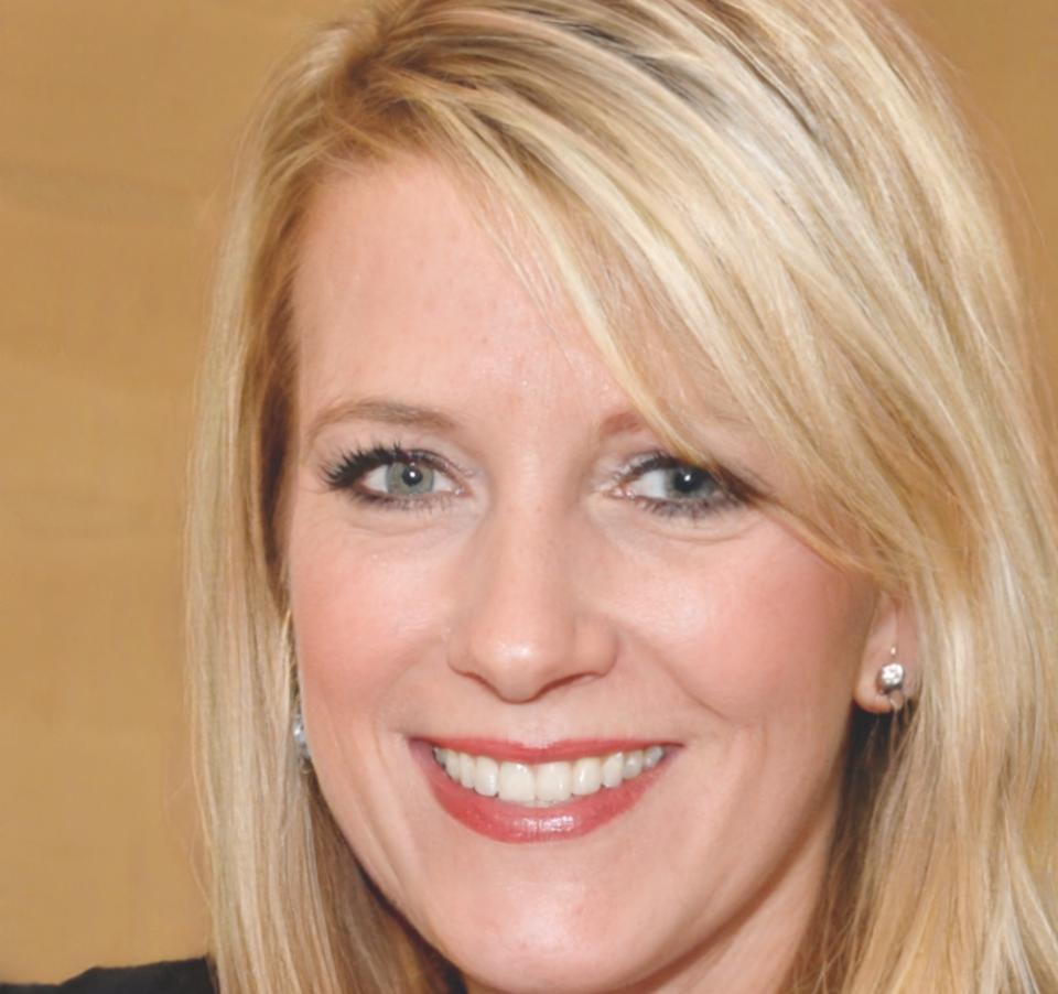 Retrato profesional de instructora de finanzas